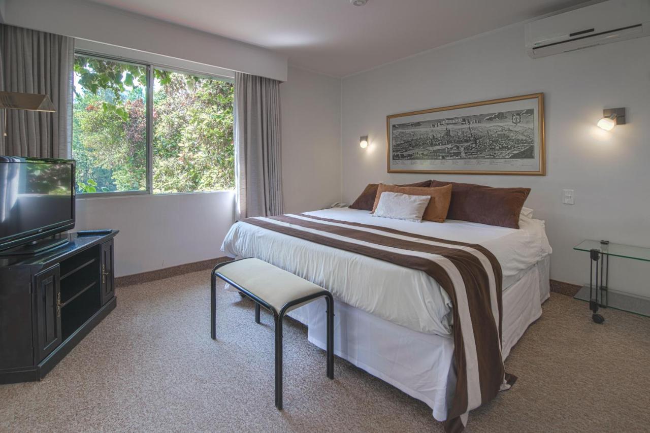 Hotel Acacias De Vitacura Сантяго Екстериор снимка